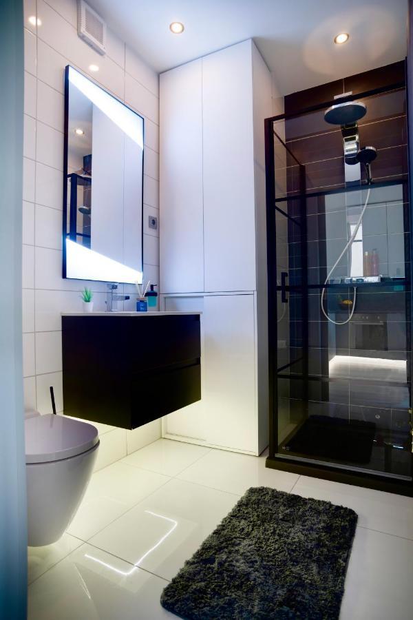 Suiteangel - Luxury Design Condo With Free Garage Budapest Exterior foto